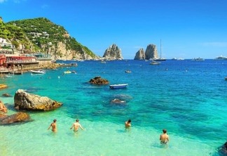 Pontos turísticos na Ilha de Capri