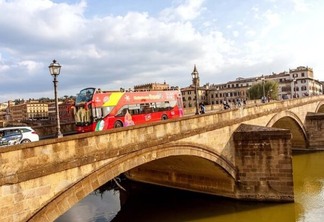 Passeio de ônibus turístico em Florença