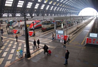 Viagem de trem de Verona a Milão