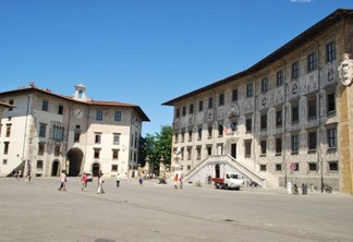 Piazza dei Cavalieri em Pisa