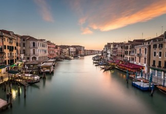 Paisagem do entardecer em Veneza