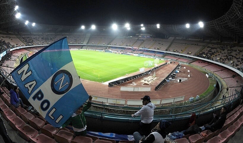  Estádio San Paolo em Nápoles 