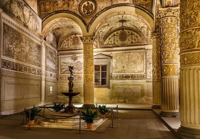 Interior do Palazzo Vecchio em Florença na Itália