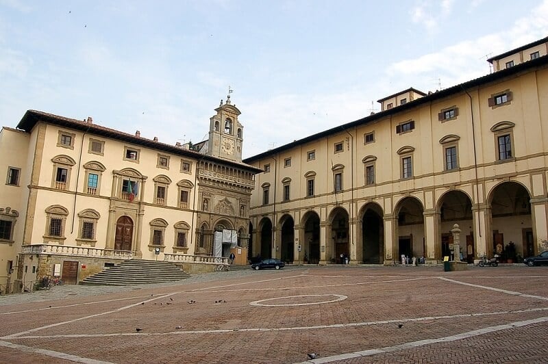Palazzo delle Logge Vasari na Piazza Grande em Arezzo