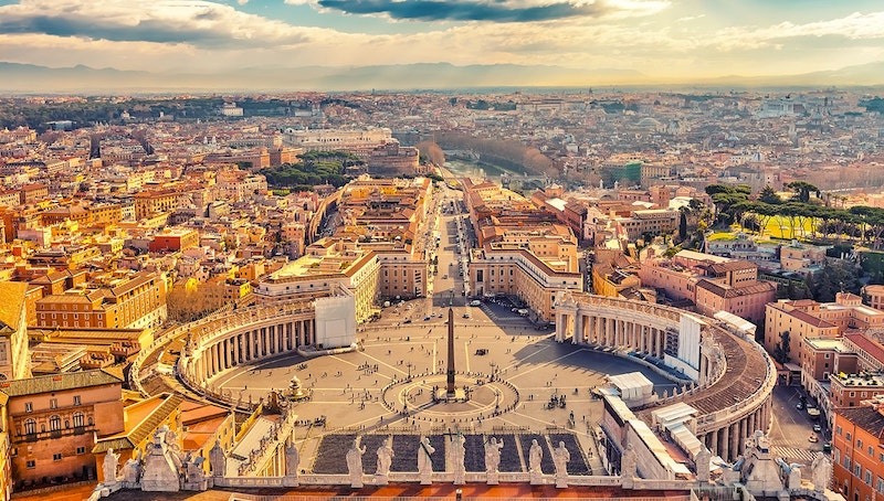 Vista panorâmica da Praça de São Pedro em Roma