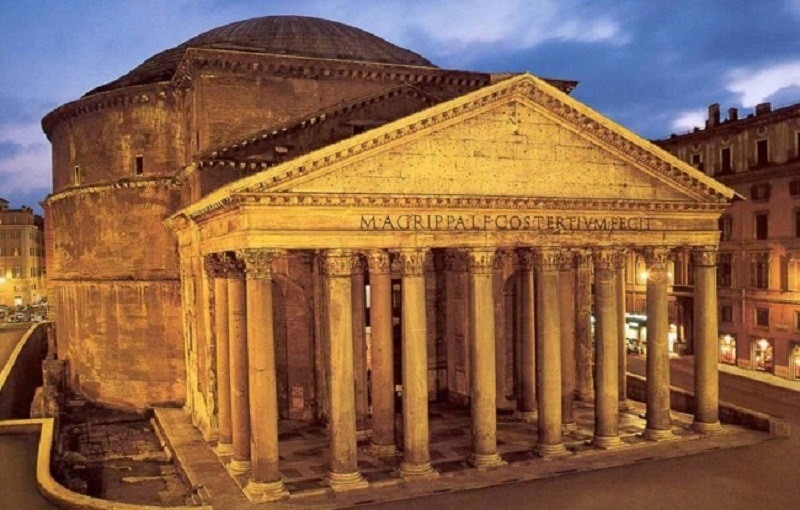 Fachada do Panteão em Roma