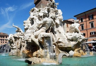 Fontana dei Quattro Fiumi em Roma