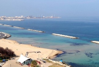 Vista da Praia Pane e Pomodoro em Bari
