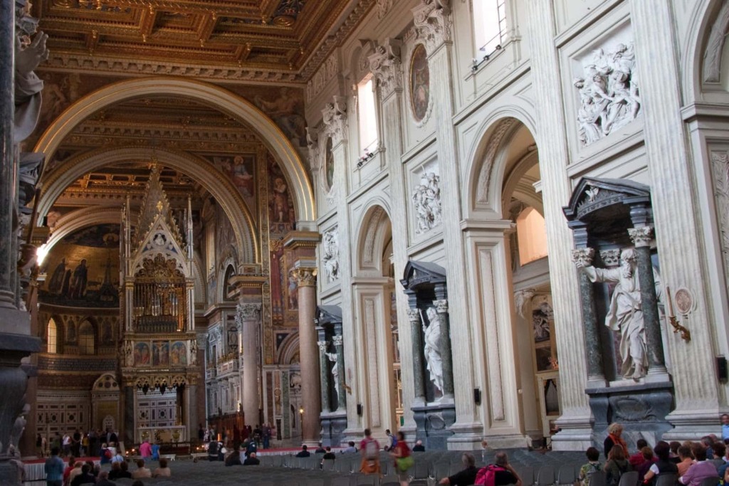 Estrutura da Basílica di San Giovanni in Laterano em Roma 