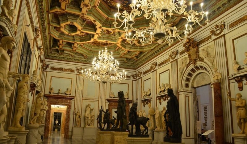 Interior do Palácio Novo, que faz parte dos Museus Capitolinos em Roma