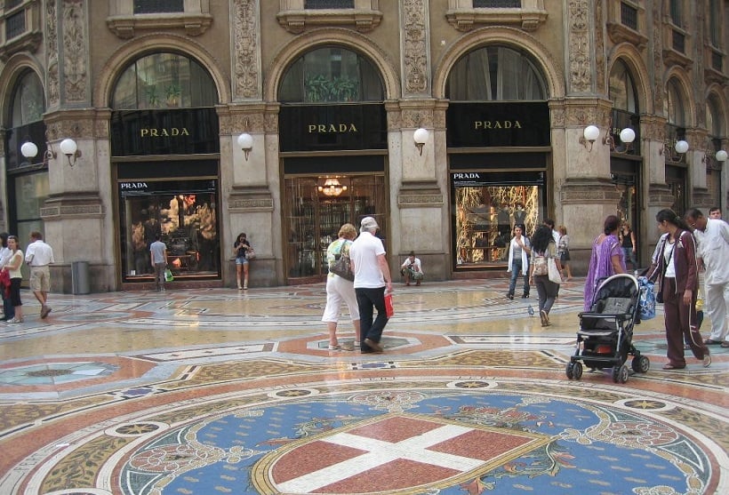 Compras na Galeria Vittorio Emanuele II em Milão