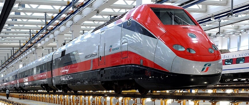 Modelo de trem na Itália 