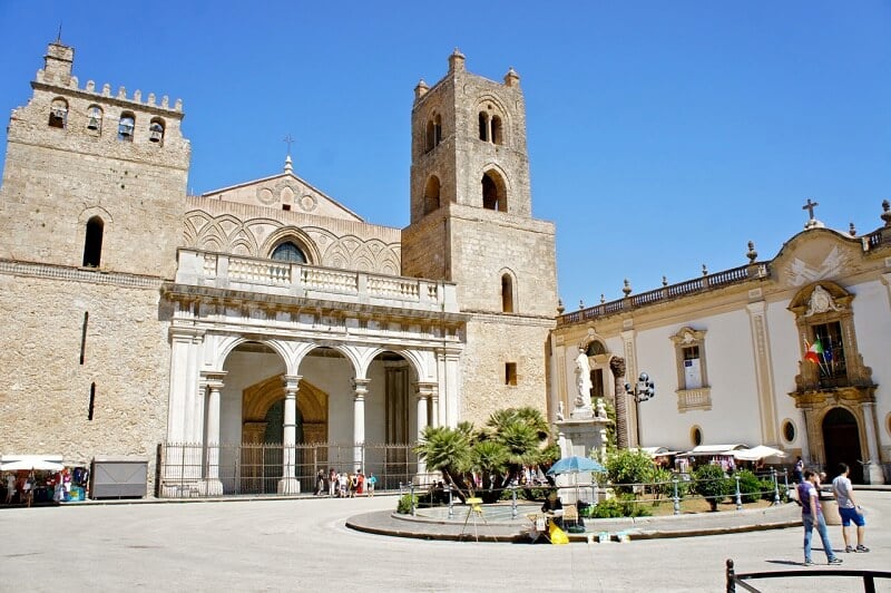 Duomo de Monreale na cidade de Palermo em Sicília