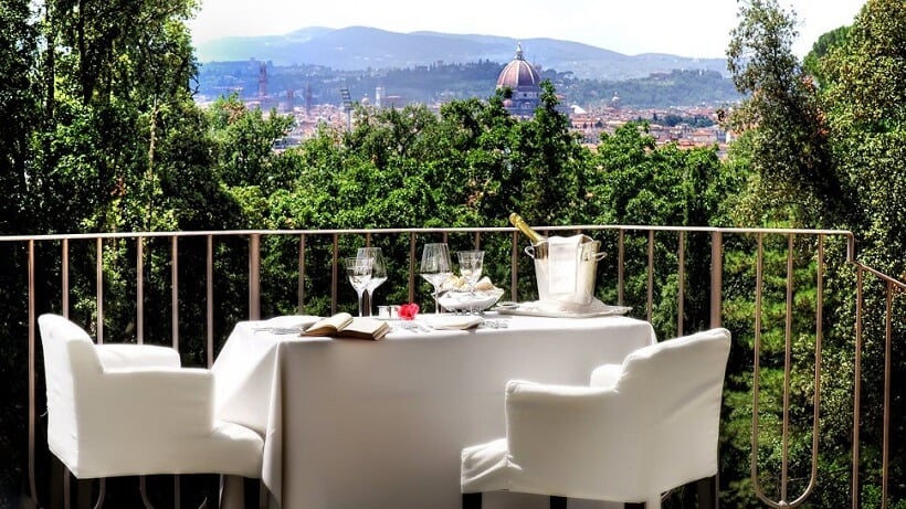 Restaurante com vista para Catedral Duomo em Florença