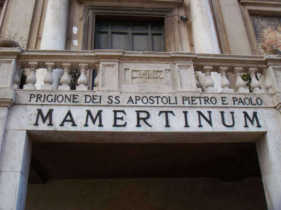 Fachada da Prisão São Pedro em Roma