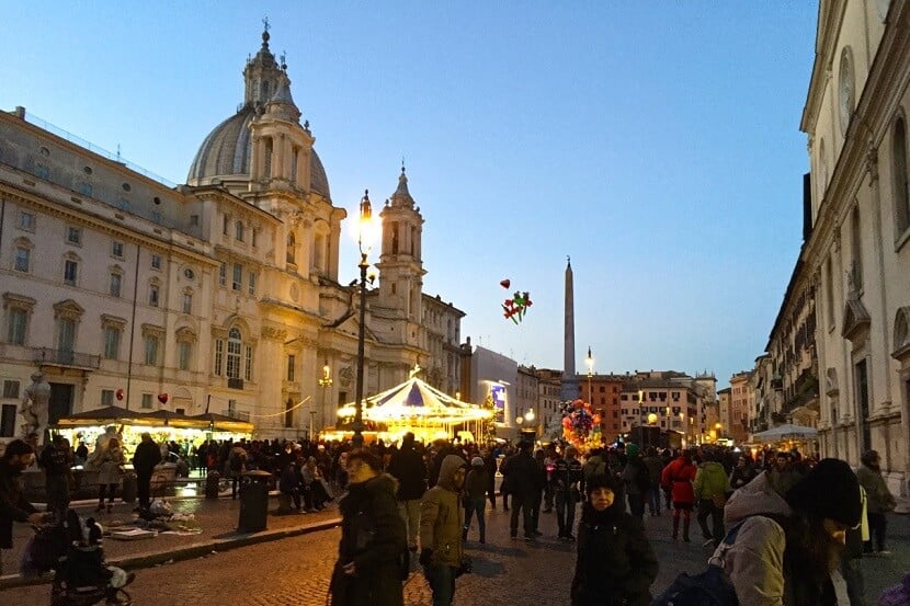 Entardecer na Piazza Navona em Roma