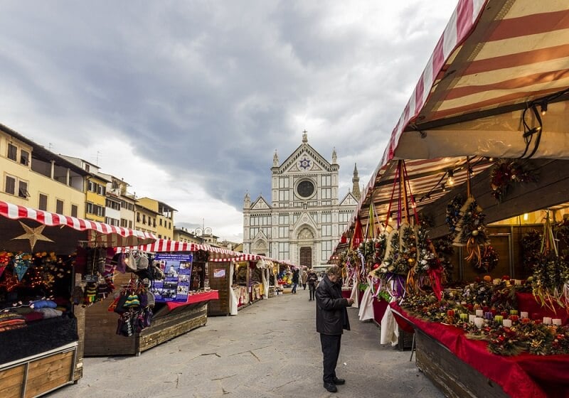 Mercado de Natal na Piazza Santa Croce