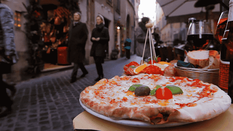 Pizzaria em rua de Roma
