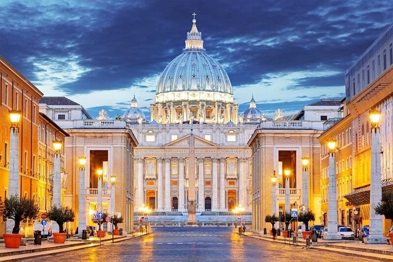 Entardecer no Vaticano