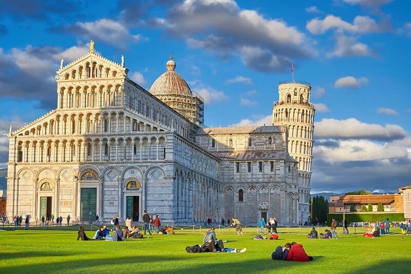 Piazza dei Miracoli em Pisa