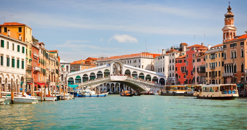 Ponte Rialto em Veneza
