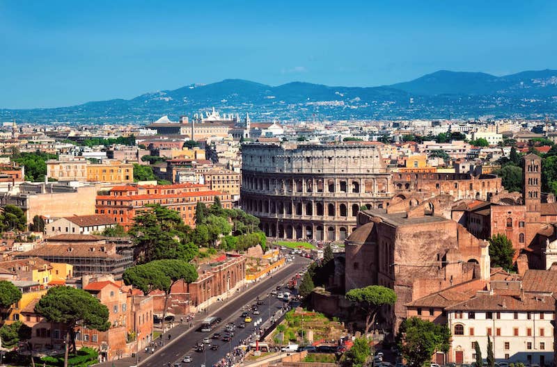 Vista da cidade de Roma no verão