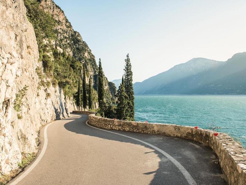 Estrada na Itália